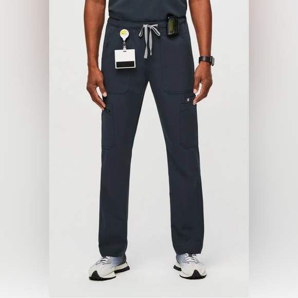 FIGS Men's Cairo Cargo Scrub Pants - Technical Collection, Blue, Size Small - Picture 1 of 7
